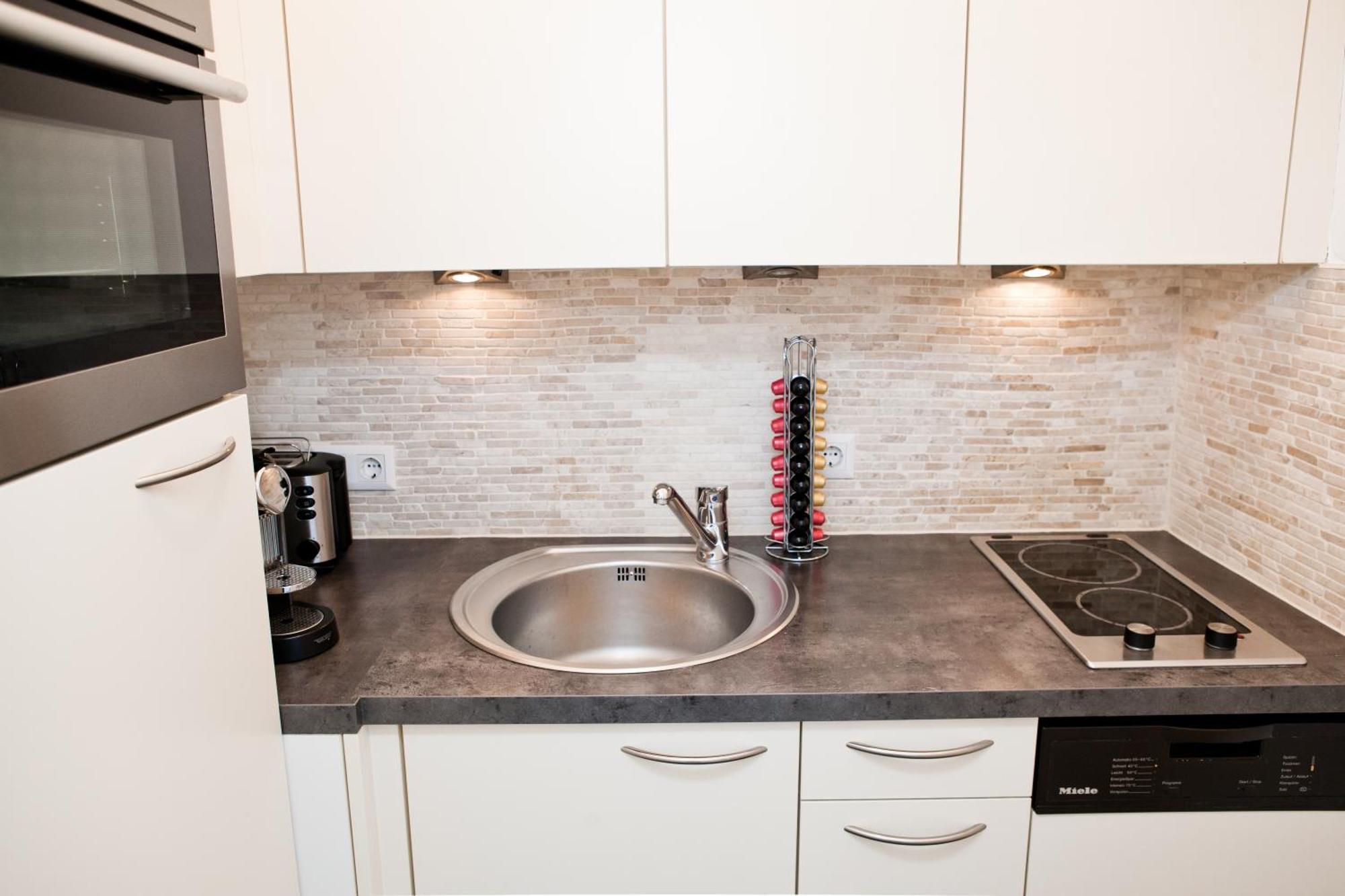 Gabriele'S Apartment Wina Bagian luar foto