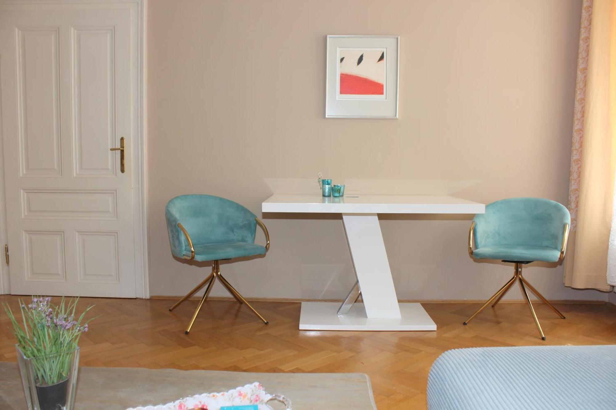 Gabriele'S Apartment Wina Bagian luar foto